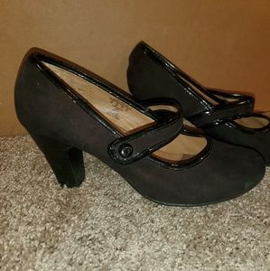 Heels size 8